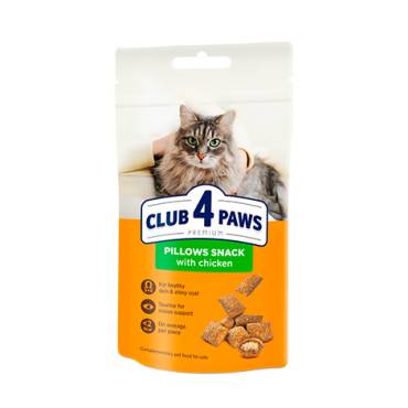 CLUB 4 PAWS PREMIUM PILLOWS FOR ADULT CATS WITH CHICKEN. COMPLEMENTARY PET FOOD